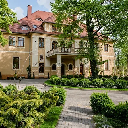 Homestay Palac Ogrodowa Tarnowskie Gory