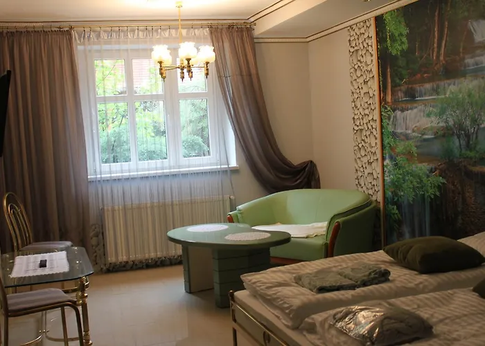 Palac Ogrodowa * טרנובסקי גאורי