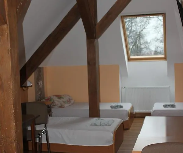 Palac Ogrodowa Privatunterkunft