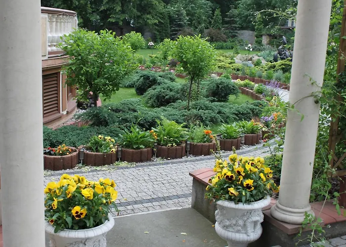 Palac Ogrodowa Privatunterkunft *