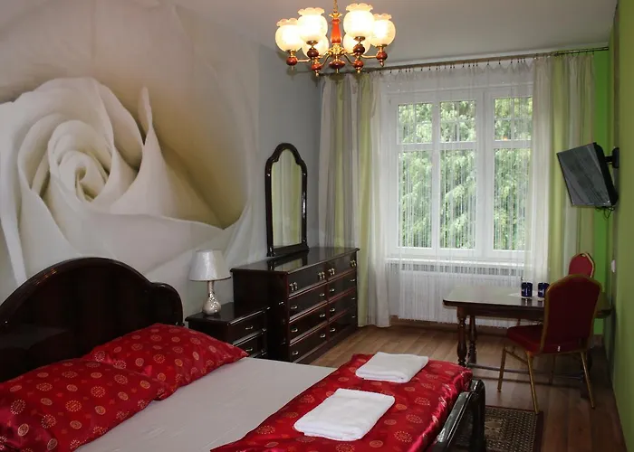 Palac Ogrodowa Privatunterkunft *