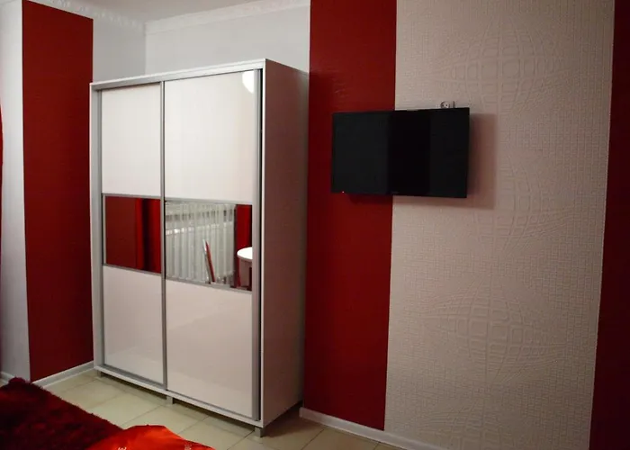 Palac Ogrodowa בית אירוח טרנובסקי גאורי